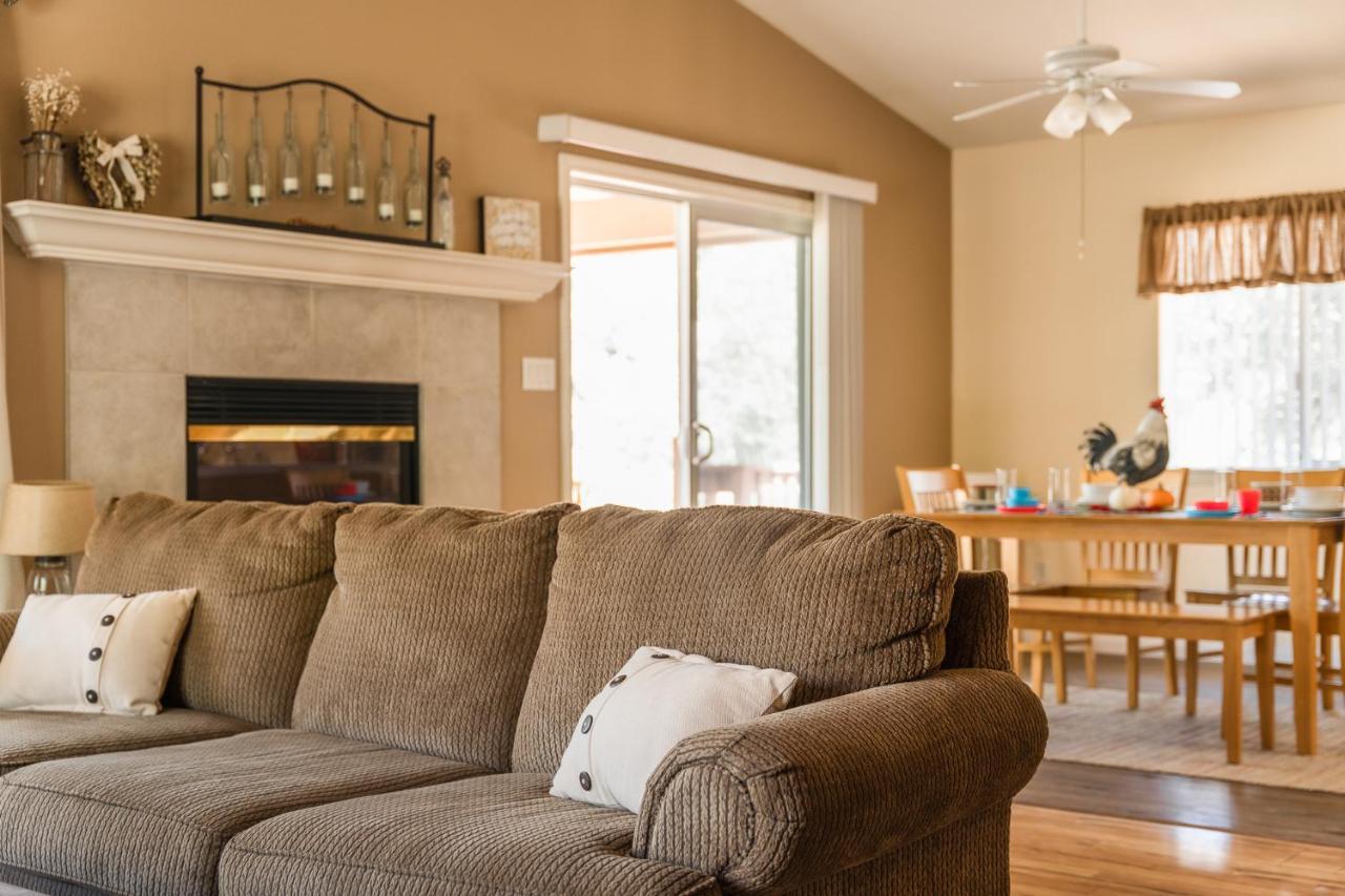 Lazy Squirrel - Cozy Family House With Full Game Room Kernville Buitenkant foto