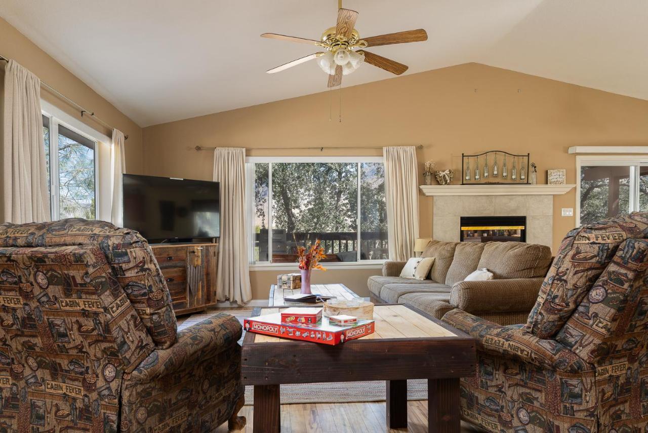 Lazy Squirrel - Cozy Family House With Full Game Room Kernville Buitenkant foto